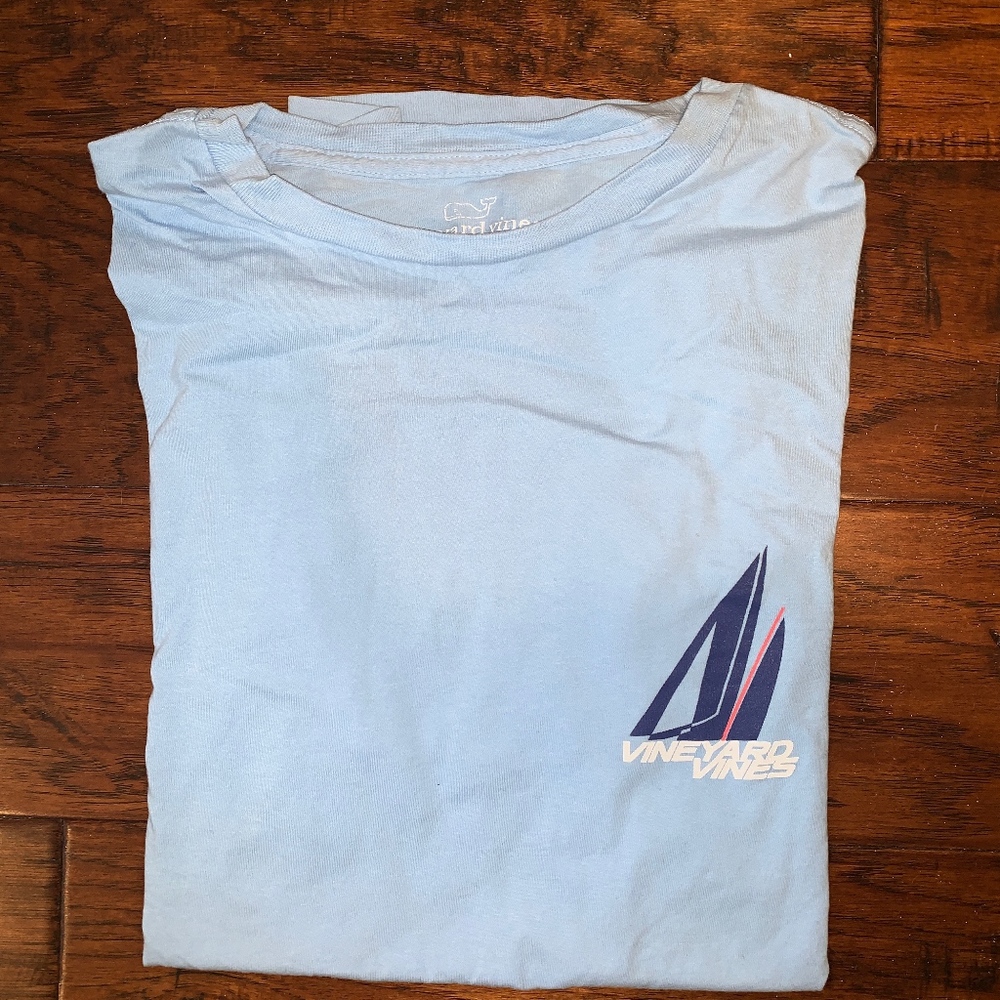 Vineyard Vines t-shirt Size XS